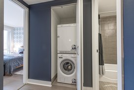 In-unit washer/dryer